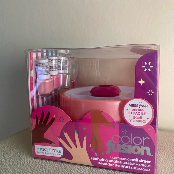 New color fusion light magic nail dryer - Picture 3 of 3